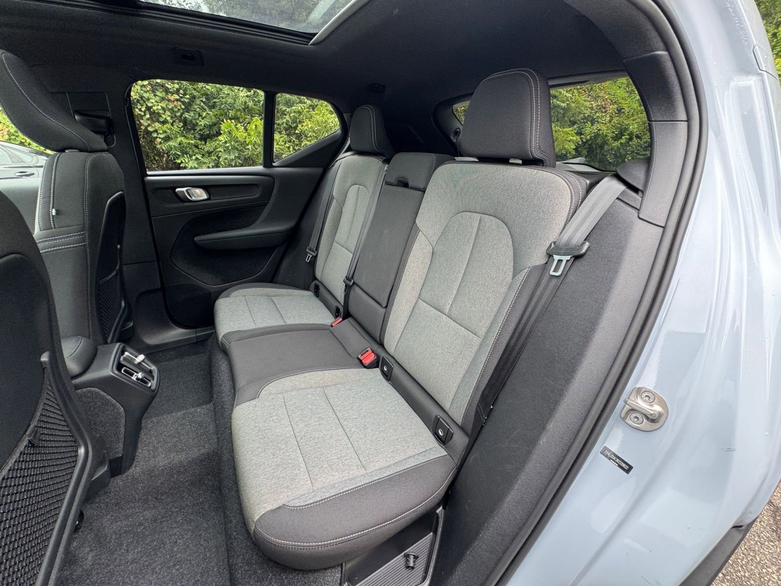 Thumbnail: 2024 Volvo XC40 - 32