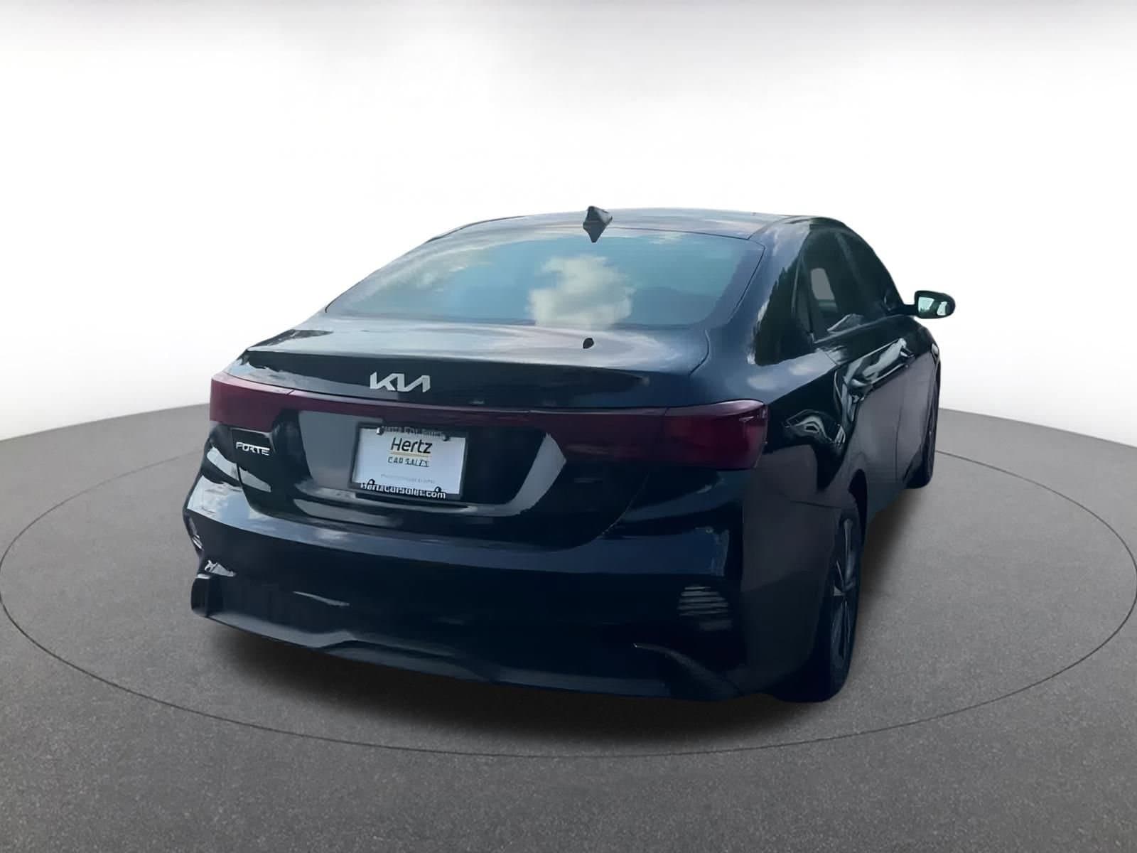Thumbnail: 2024 Kia Forte - 12
