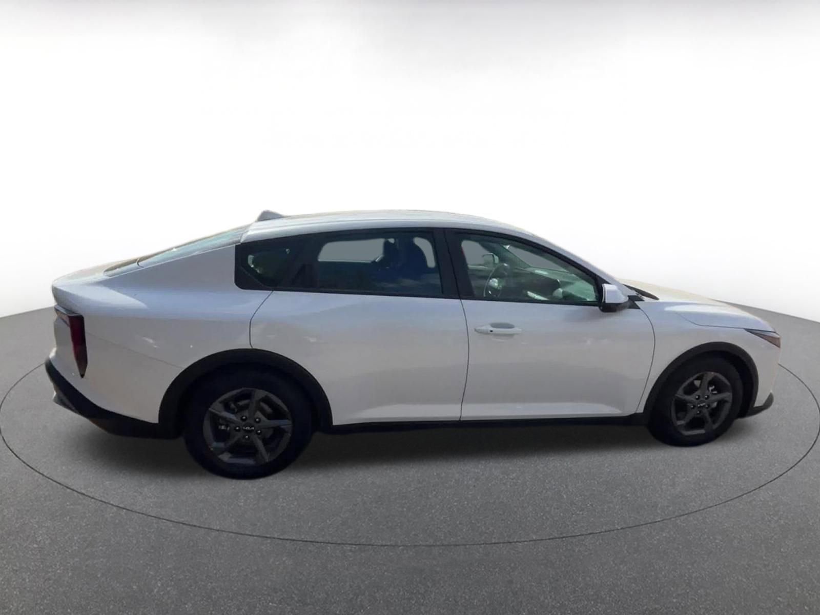 Thumbnail: 2025 Kia K4 - 16