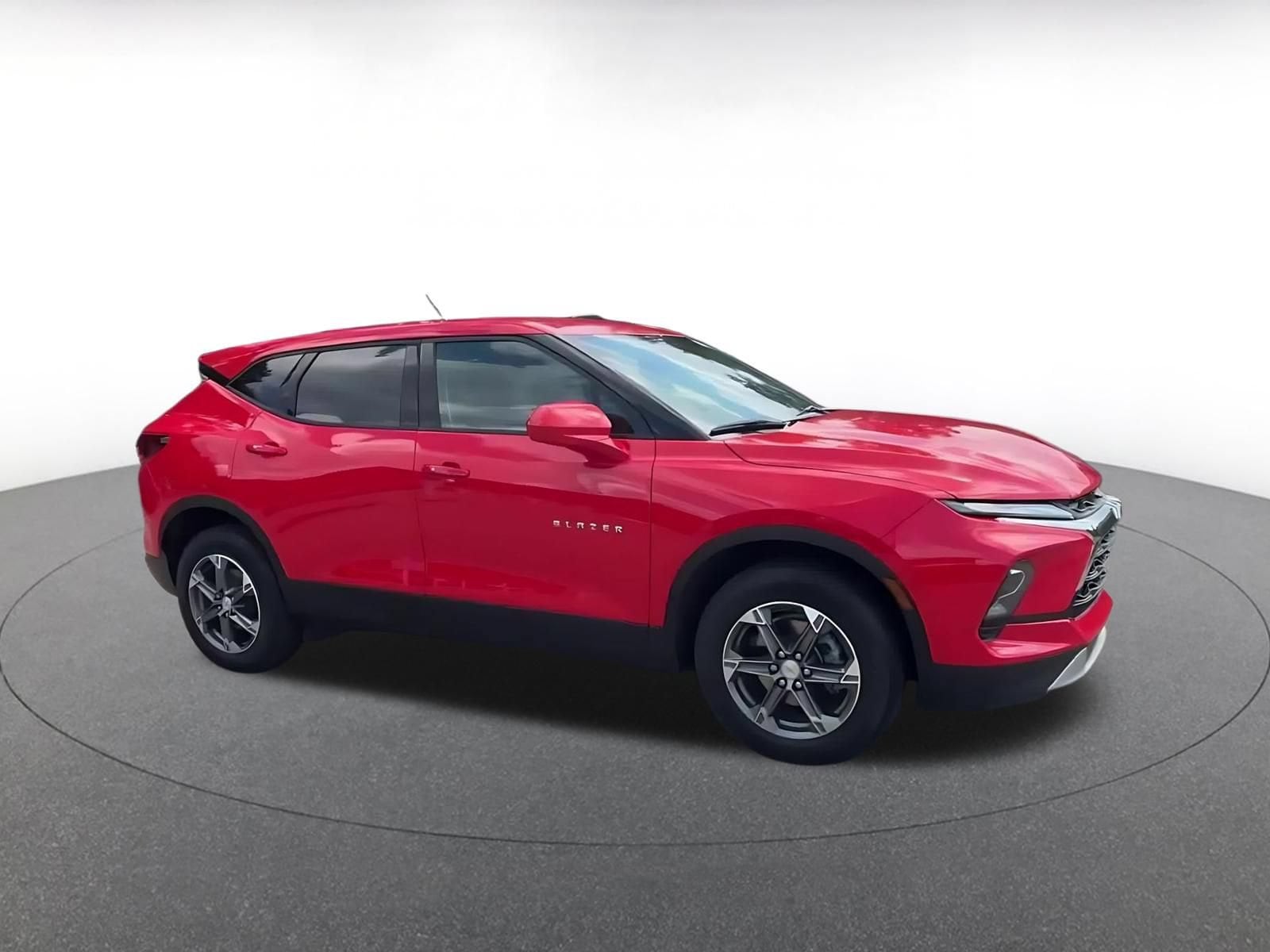 Thumbnail: 2025 Chevrolet Blazer - 2