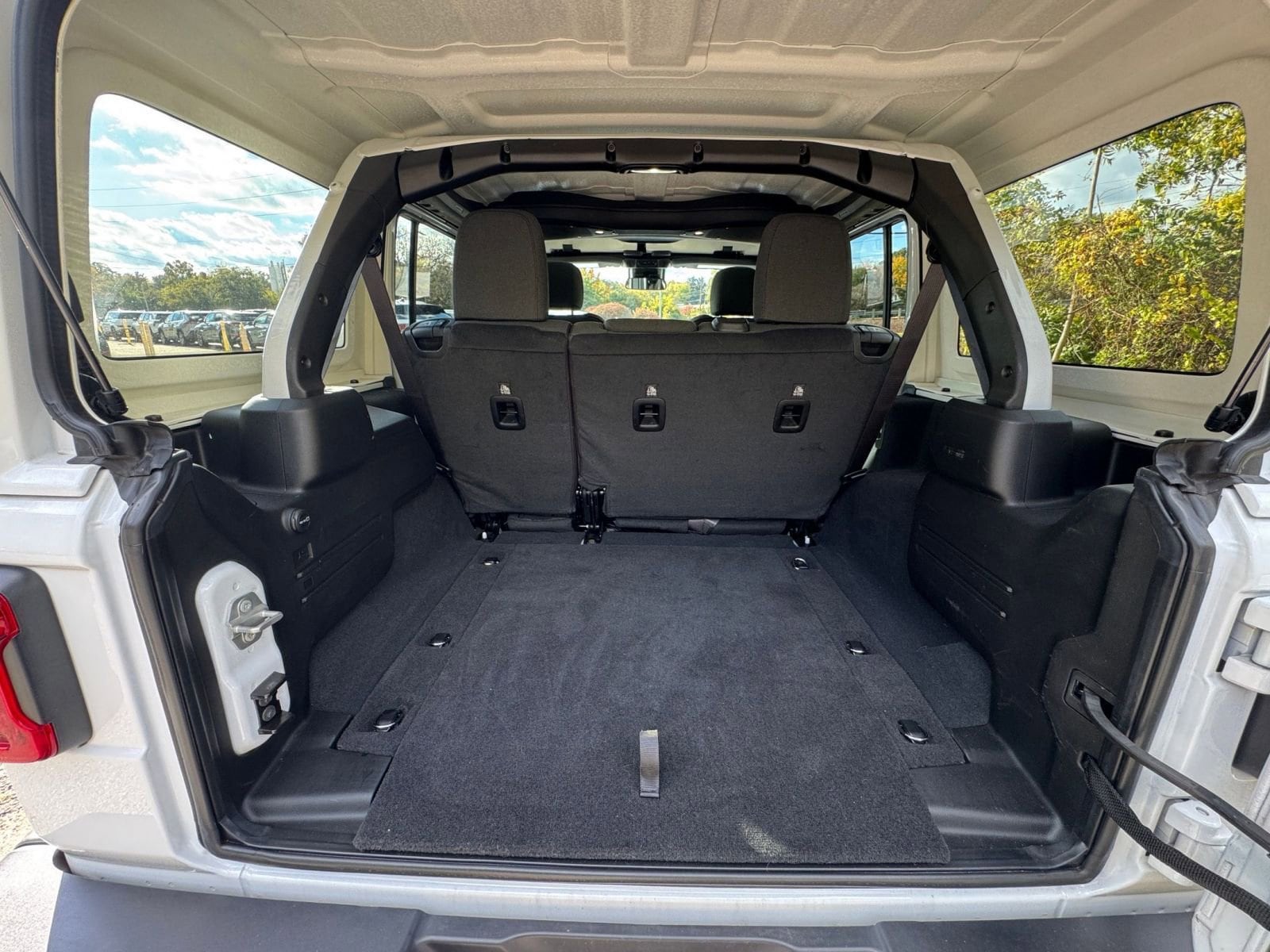 Thumbnail: 2025 Jeep Wrangler - 25