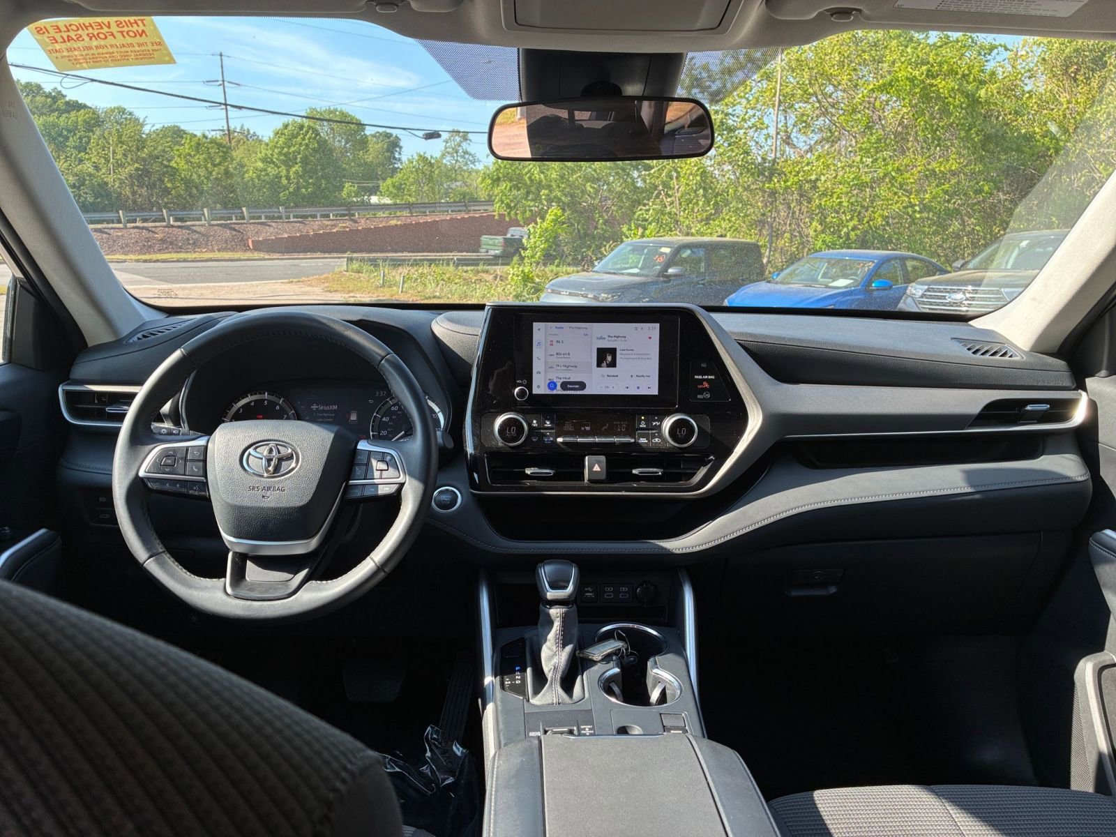 Thumbnail: 2025 Toyota Highlander - 34