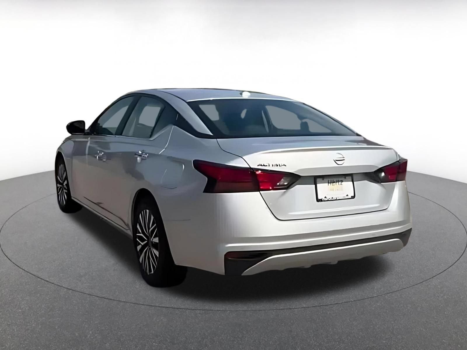 Thumbnail: 2025 Nissan Altima - 14