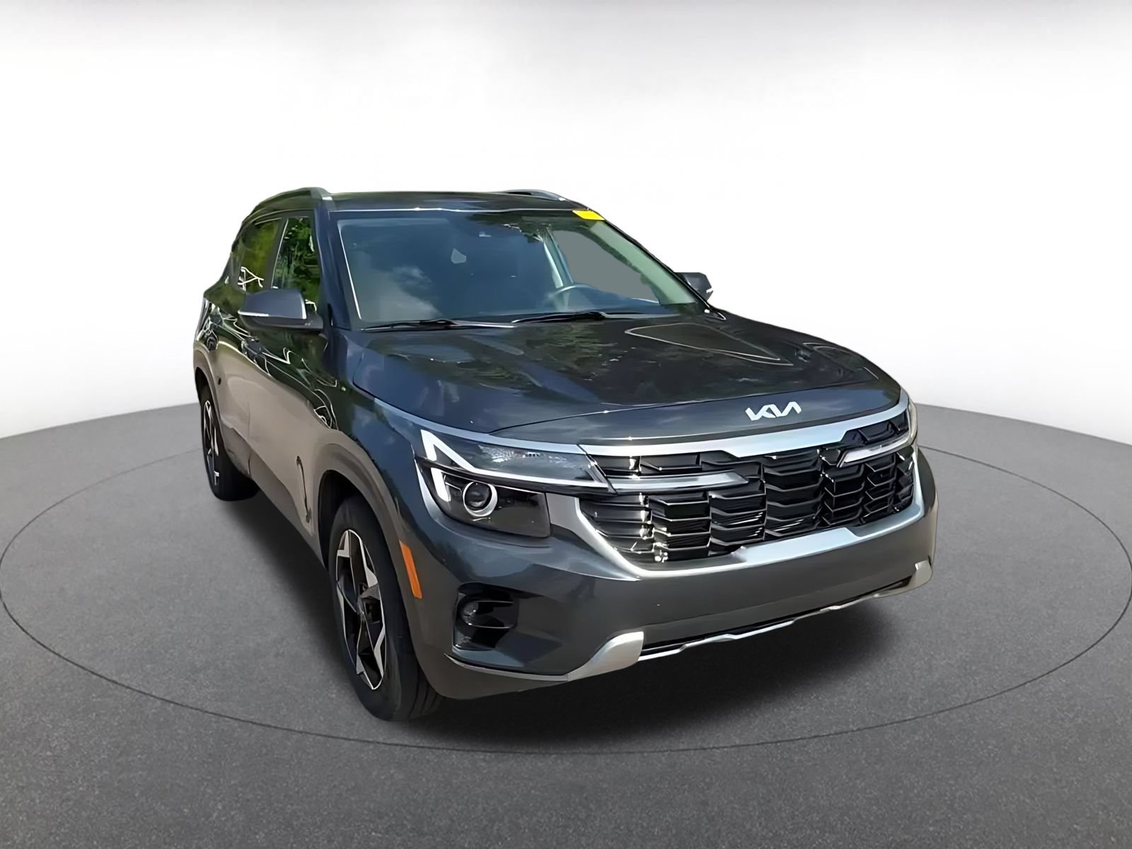 Thumbnail: 2025 Kia Seltos - 3