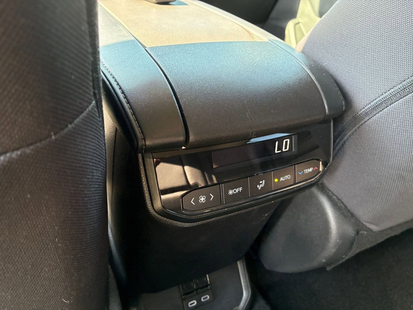 Thumbnail: 2025 Toyota Highlander - 23