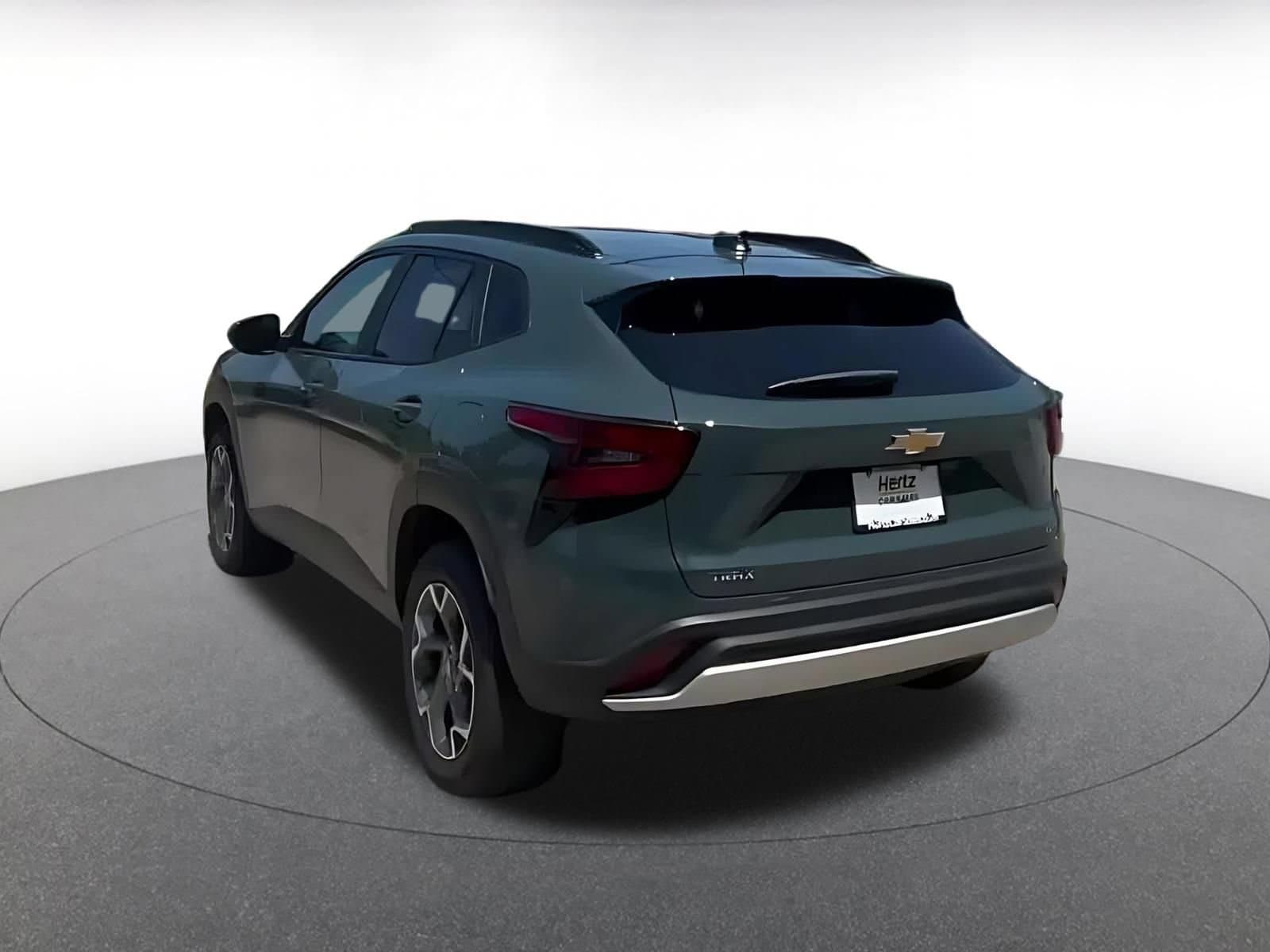 Thumbnail: 2025 Chevrolet Trax - 11