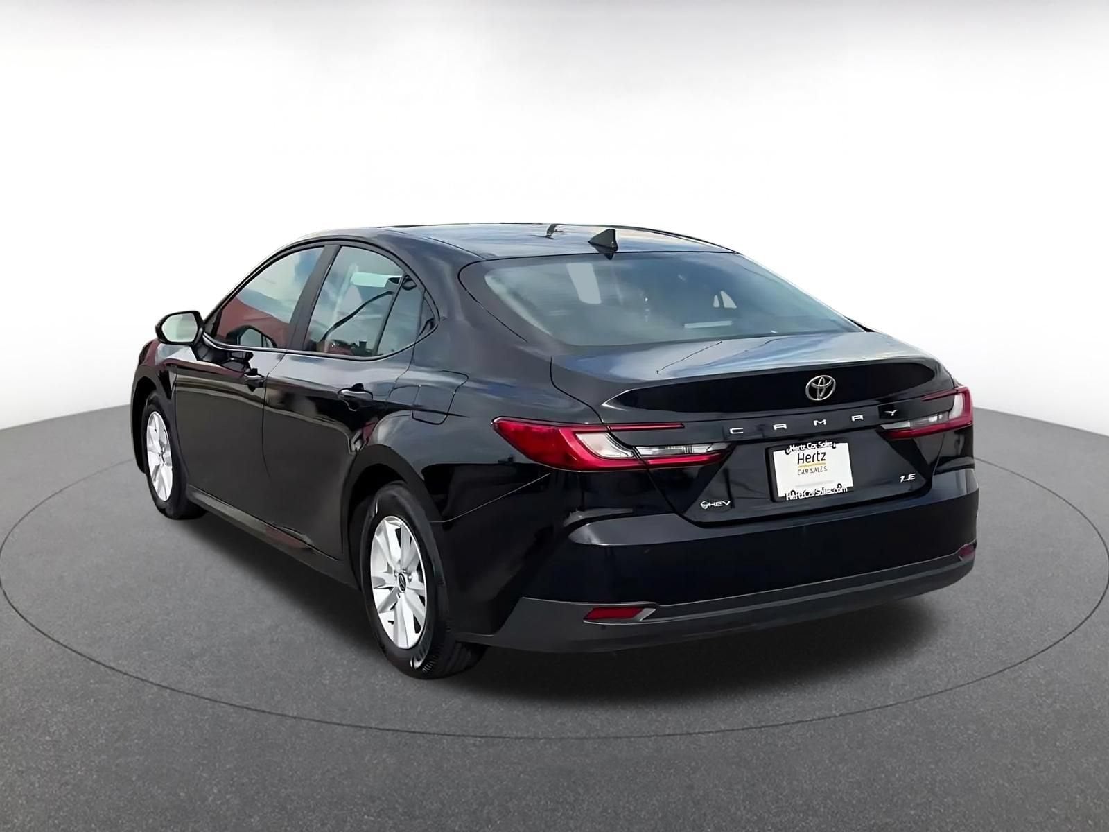 Thumbnail: 2025 Toyota Camry - 10