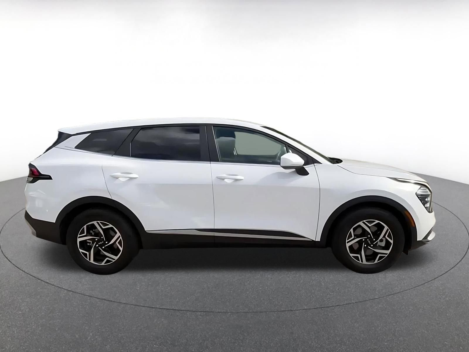 Thumbnail: 2025 Kia Sportage - 16