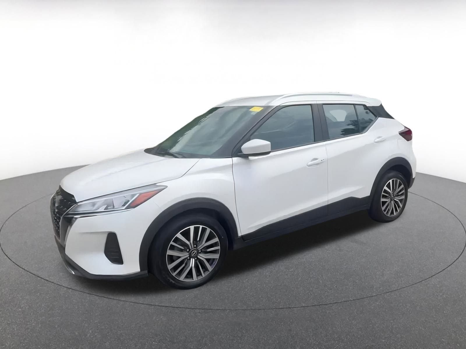 Thumbnail: 2024 Nissan Kicks - 8