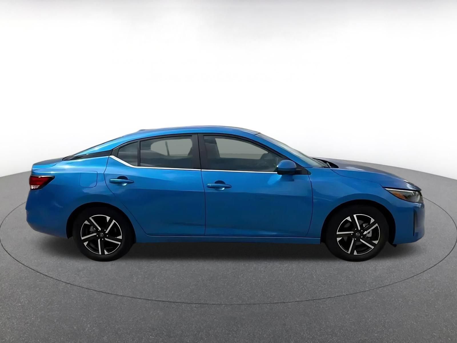 Thumbnail: 2025 Nissan Sentra - 13