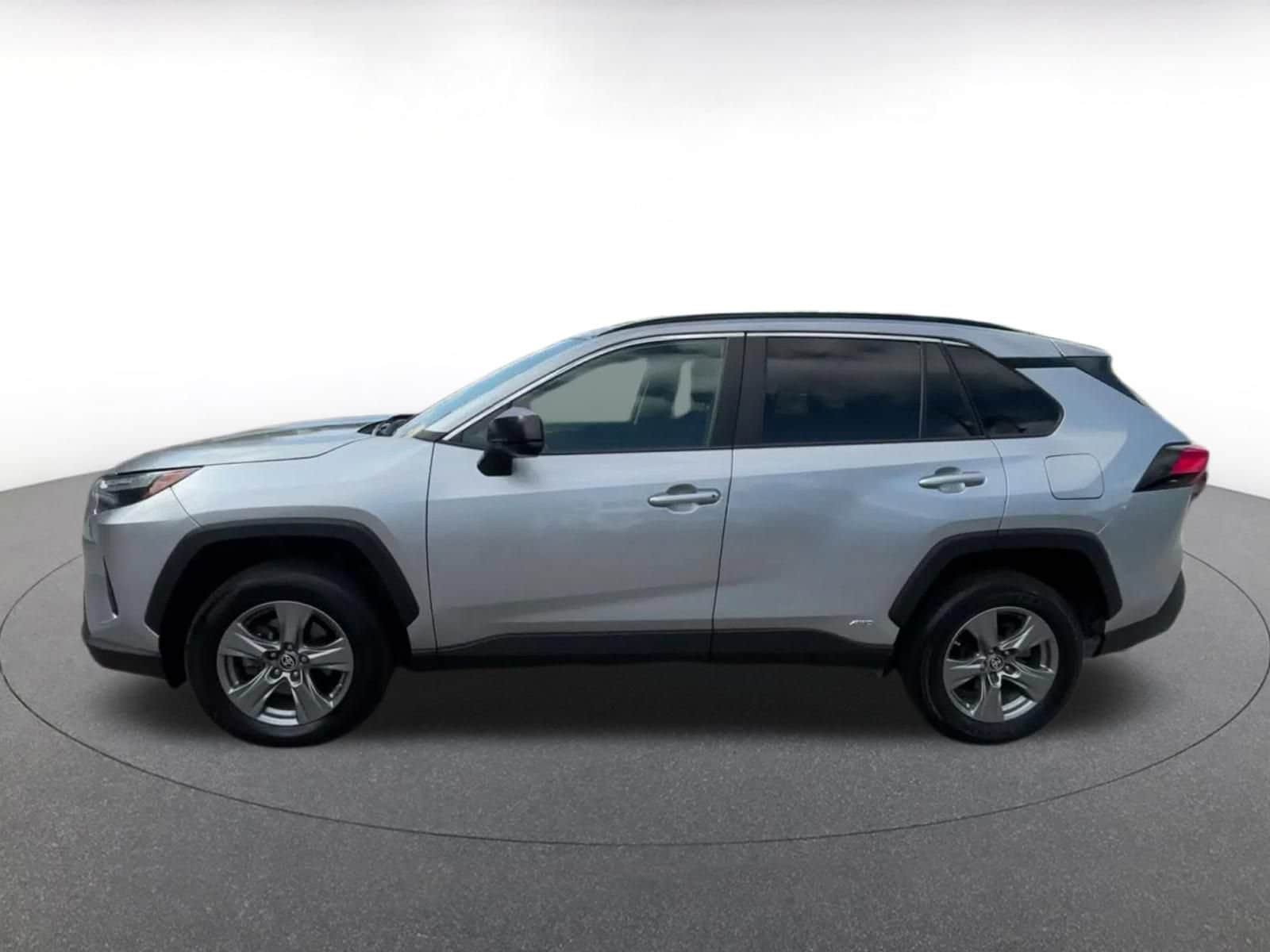 Thumbnail: 2024 Toyota RAV4 - 8