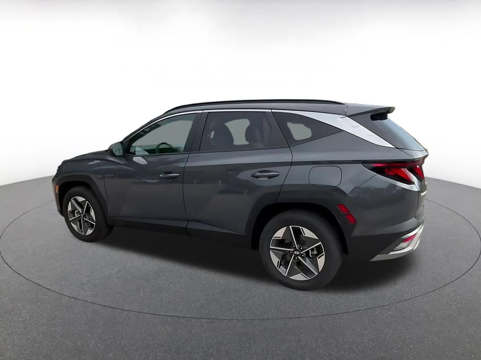 Thumbnail: 2026 Hyundai Tucson - 9
