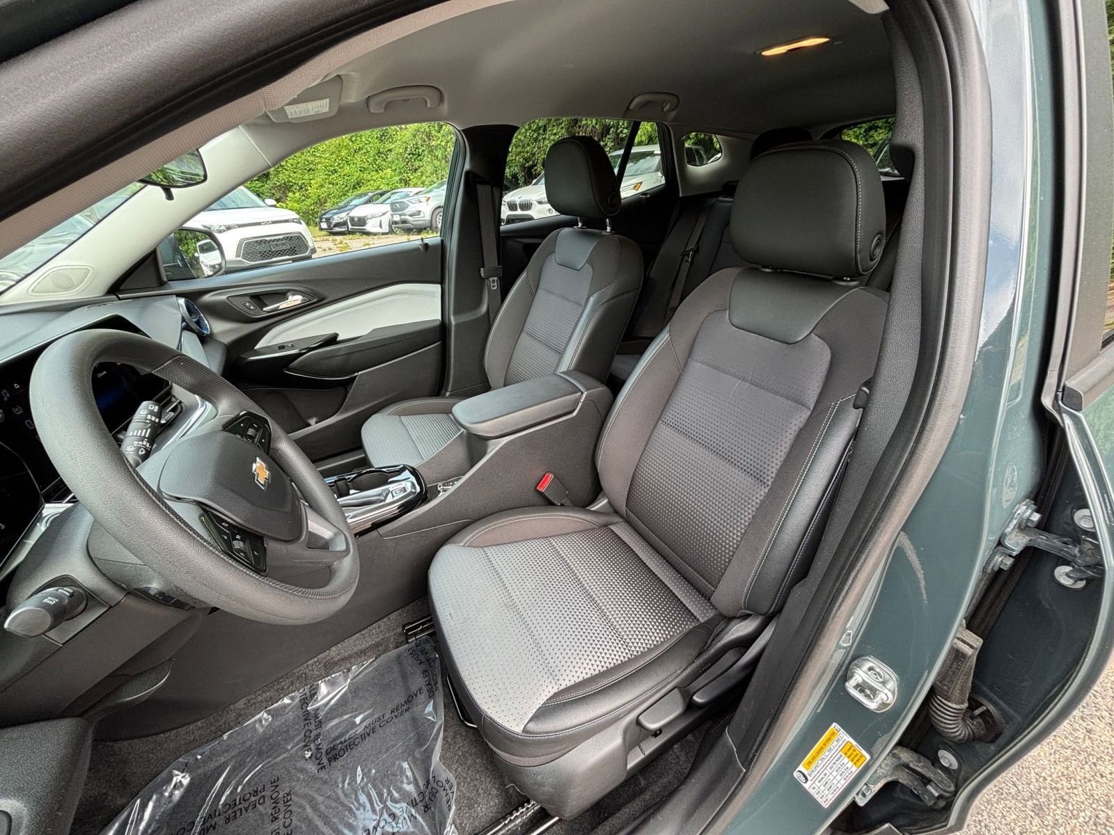 Thumbnail: 2025 Chevrolet Trax - 35