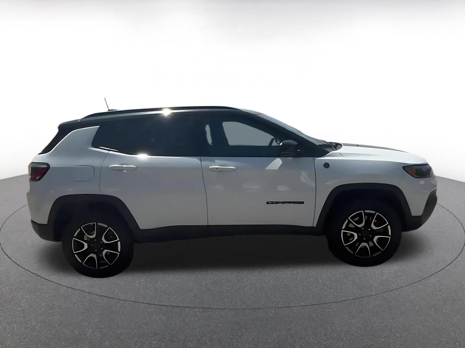 Thumbnail: 2025 Jeep Compass - 12