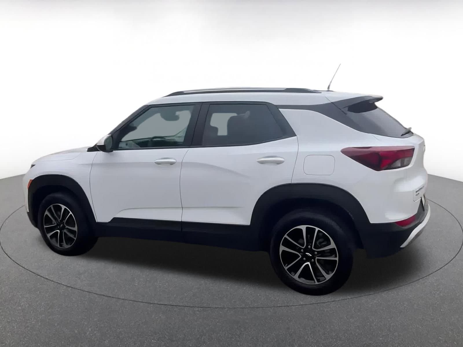 Thumbnail: 2025 Chevrolet TrailBlazer - 10