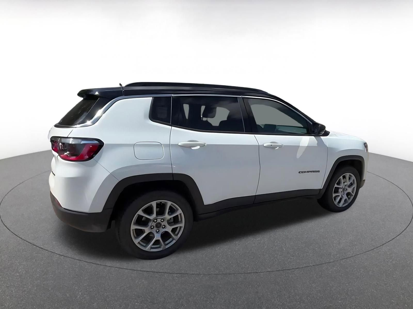 Thumbnail: 2025 Jeep Compass - 15