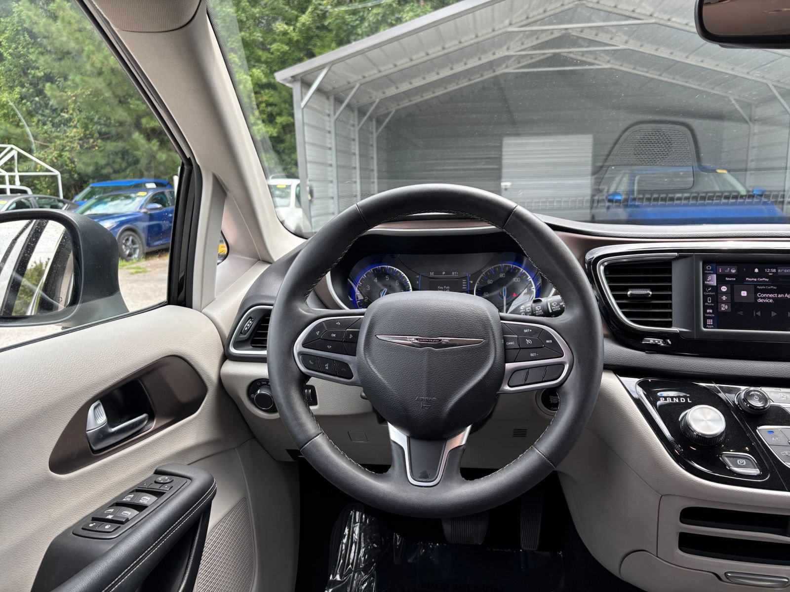 Thumbnail: 2024 Chrysler Voyager - 31