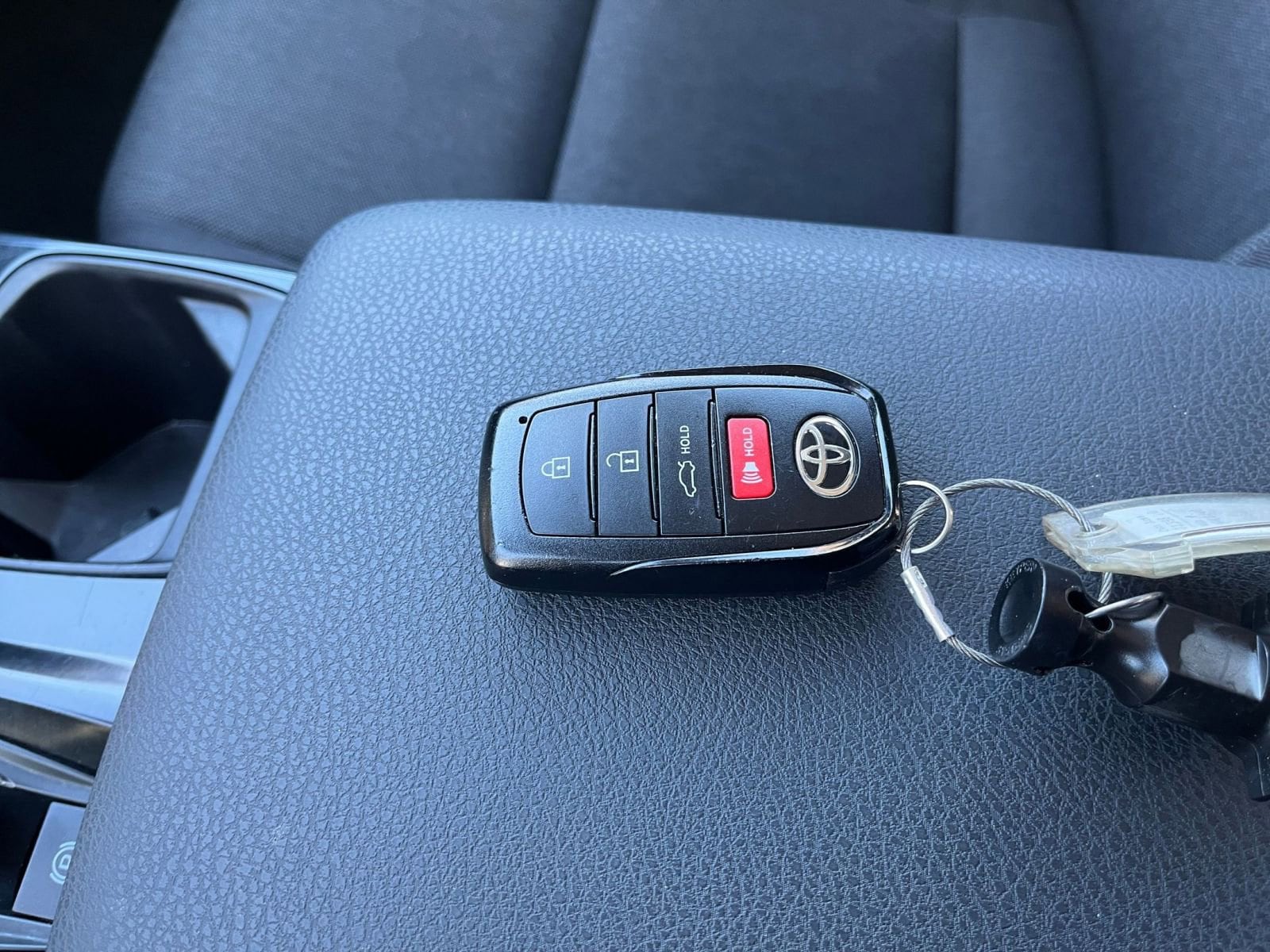 Thumbnail: 2025 Toyota Camry - 20