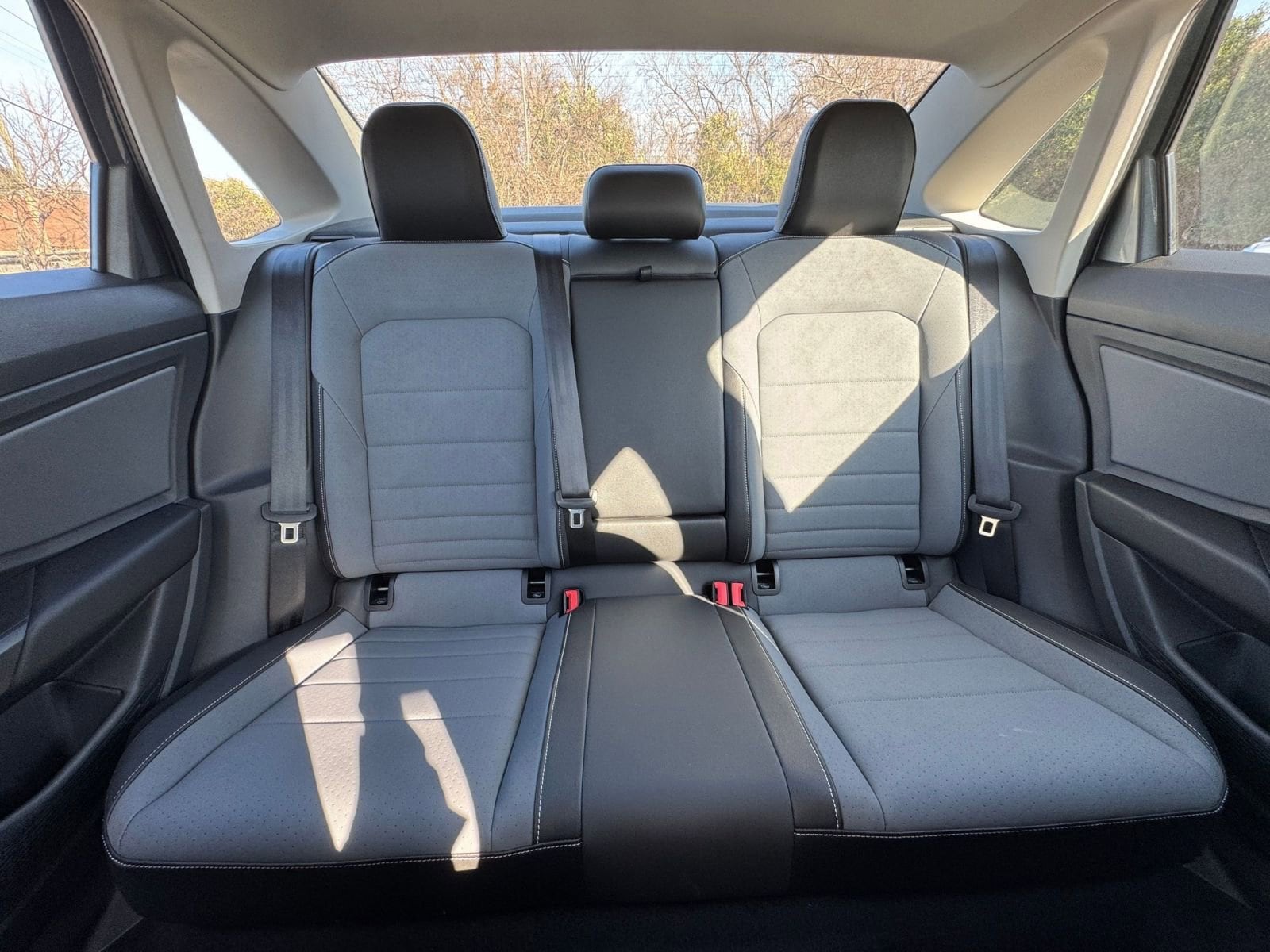 Thumbnail: 2025 Volkswagen Jetta - 33