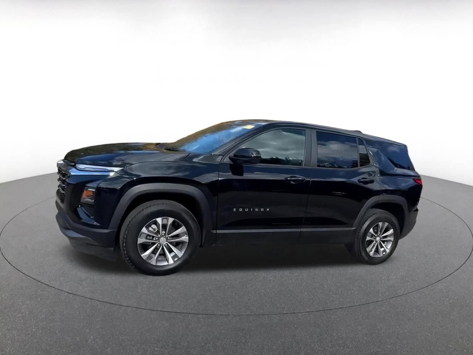 Thumbnail: 2025 Chevrolet Equinox - 8