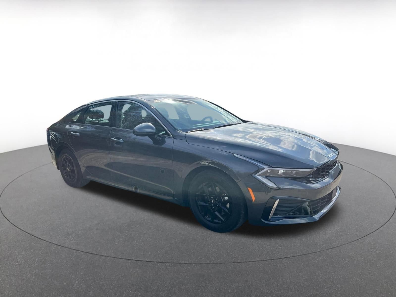 Thumbnail: 2025 Kia K5 - 1