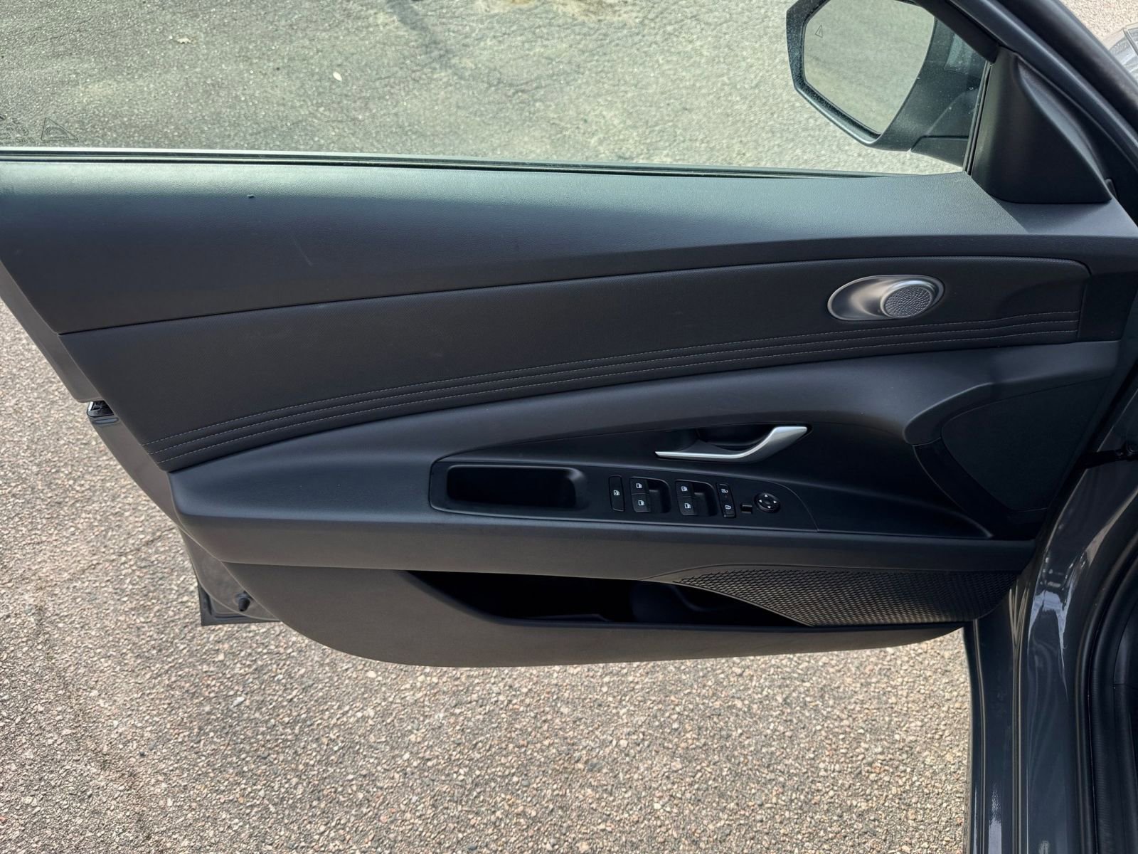 Thumbnail: 2025 Hyundai Elantra - 18