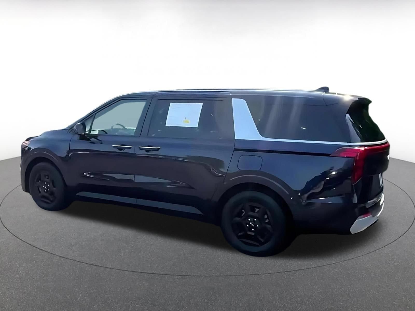 Thumbnail: 2026 Kia Carnival - 14