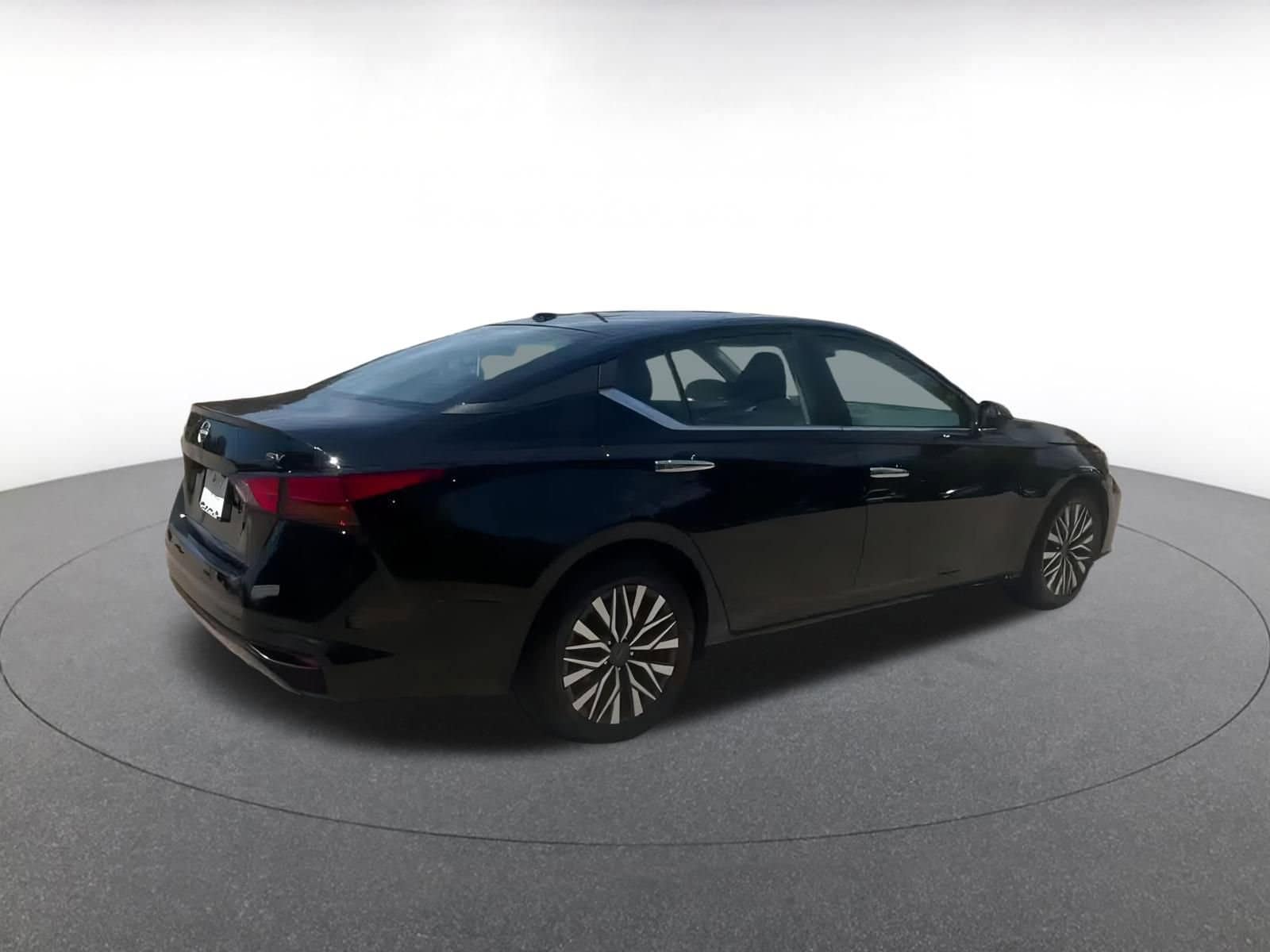 Thumbnail: 2024 Nissan Altima - 15