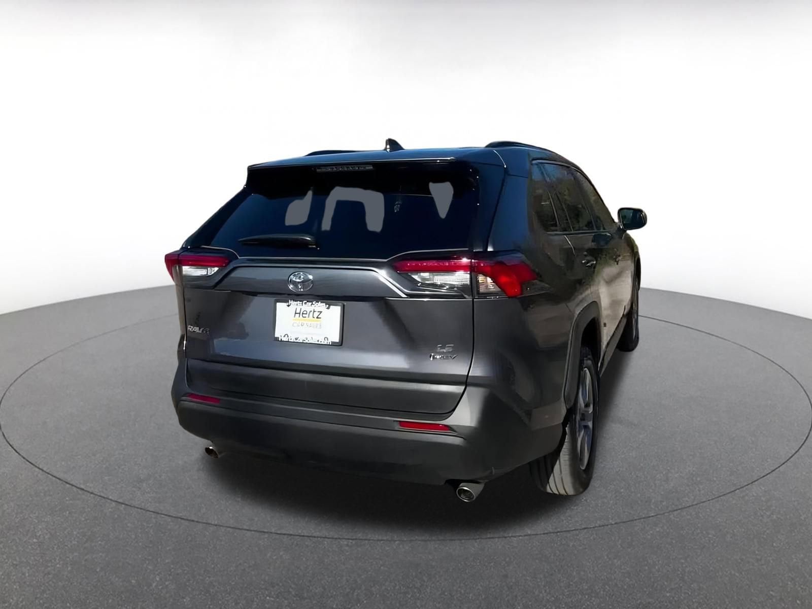 Thumbnail: 2025 Toyota RAV4 - 14