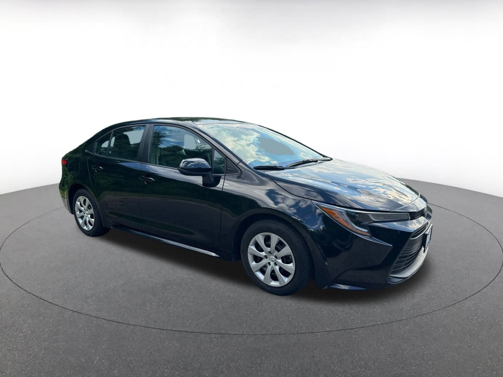 Thumbnail: 2024 Toyota Corolla - 1