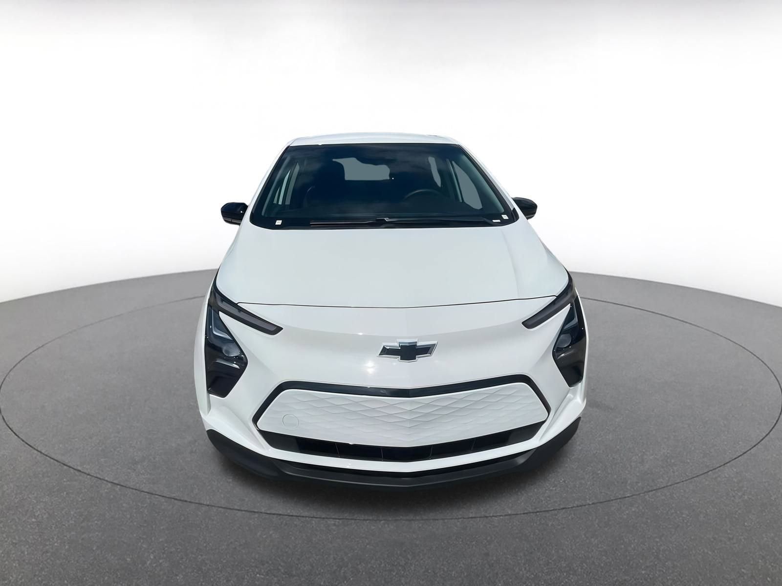 Thumbnail: 2023 Chevrolet Bolt EV - 2