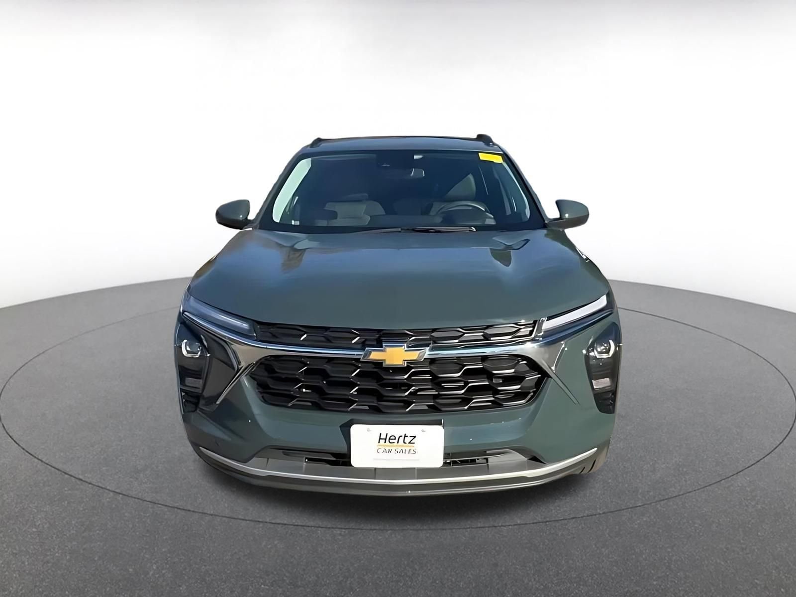 Thumbnail: 2025 Chevrolet Trax - 4