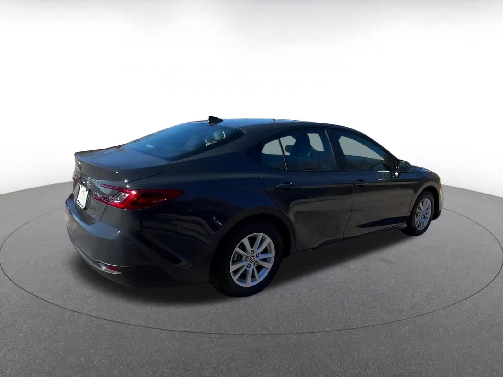 Thumbnail: 2025 Toyota Camry - 15