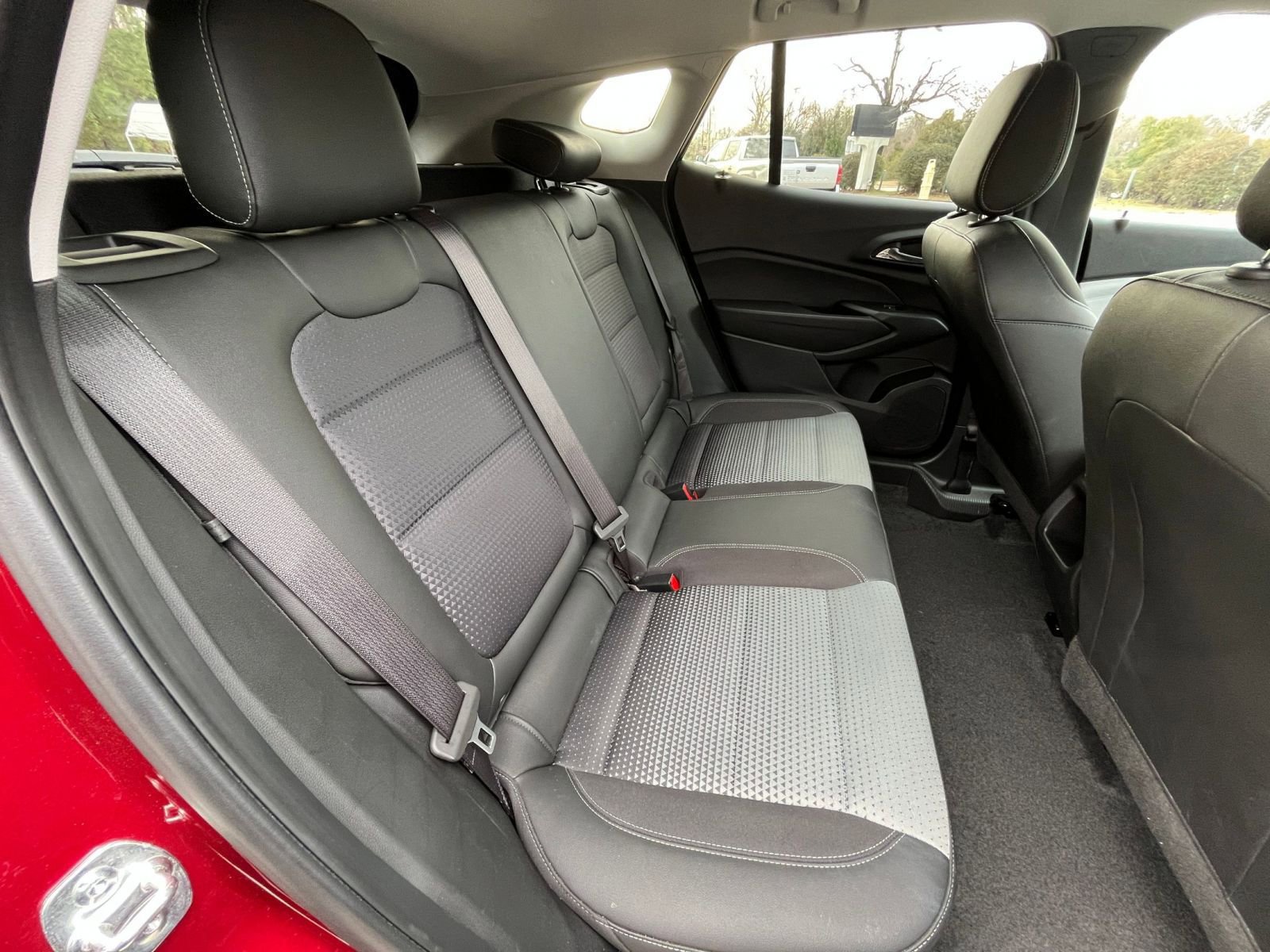 Thumbnail: 2025 Chevrolet Trax - 34