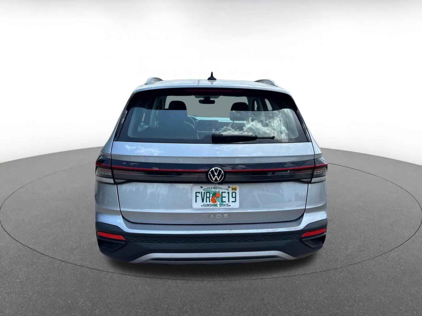 Thumbnail: 2025 Volkswagen Taos - 6