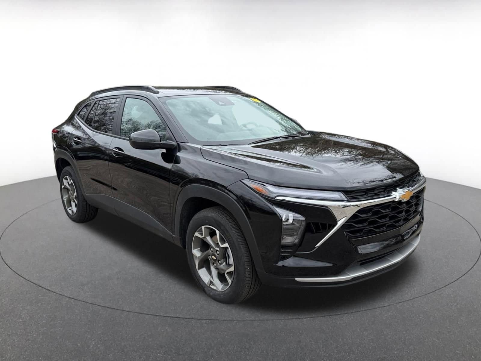 Thumbnail: 2025 Chevrolet Trax - 1