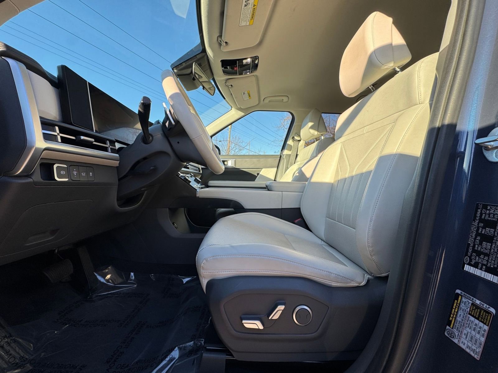 Thumbnail: 2025 Hyundai Santa Fe - 22