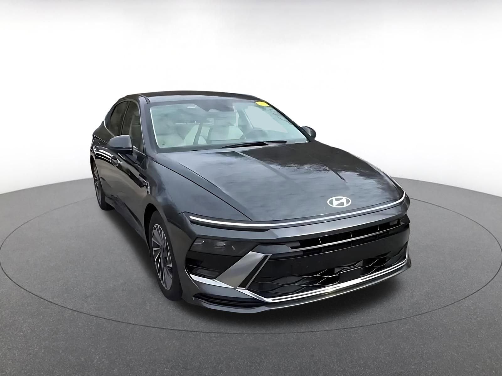 Thumbnail: 2025 Hyundai Sonata - 3