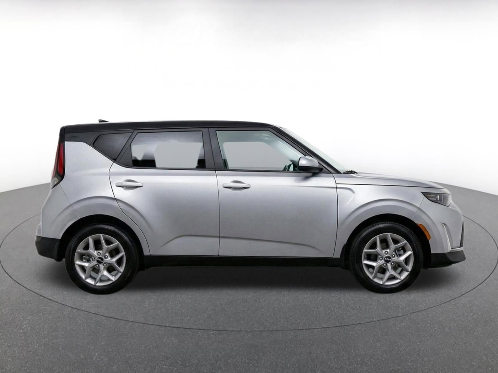 Thumbnail: 2025 Kia Soul - 10