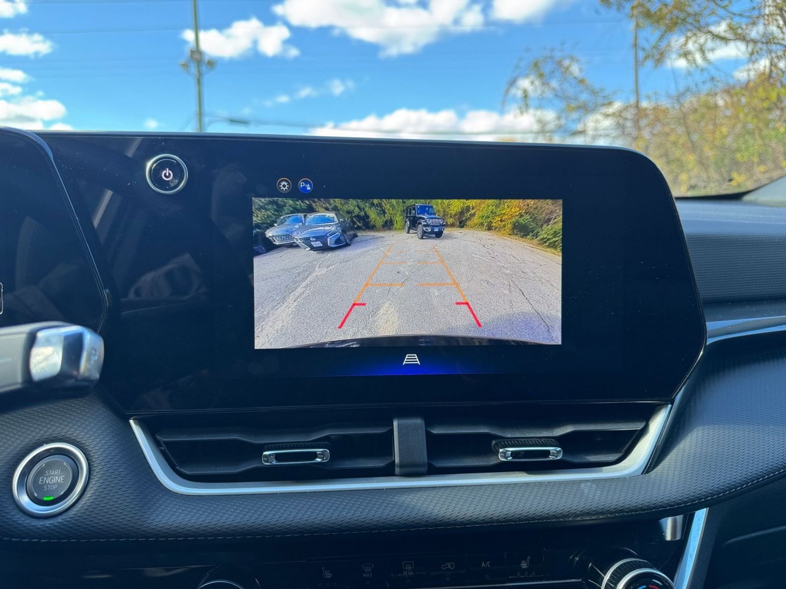 Thumbnail: 2025 Chevrolet Equinox - 17