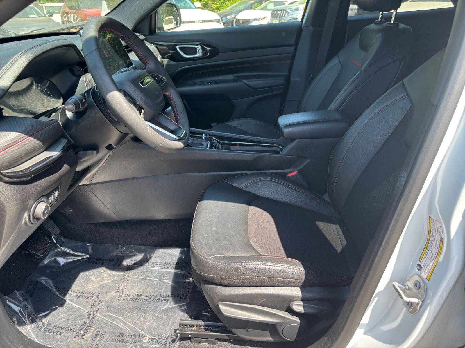 Thumbnail: 2025 Jeep Compass - 24