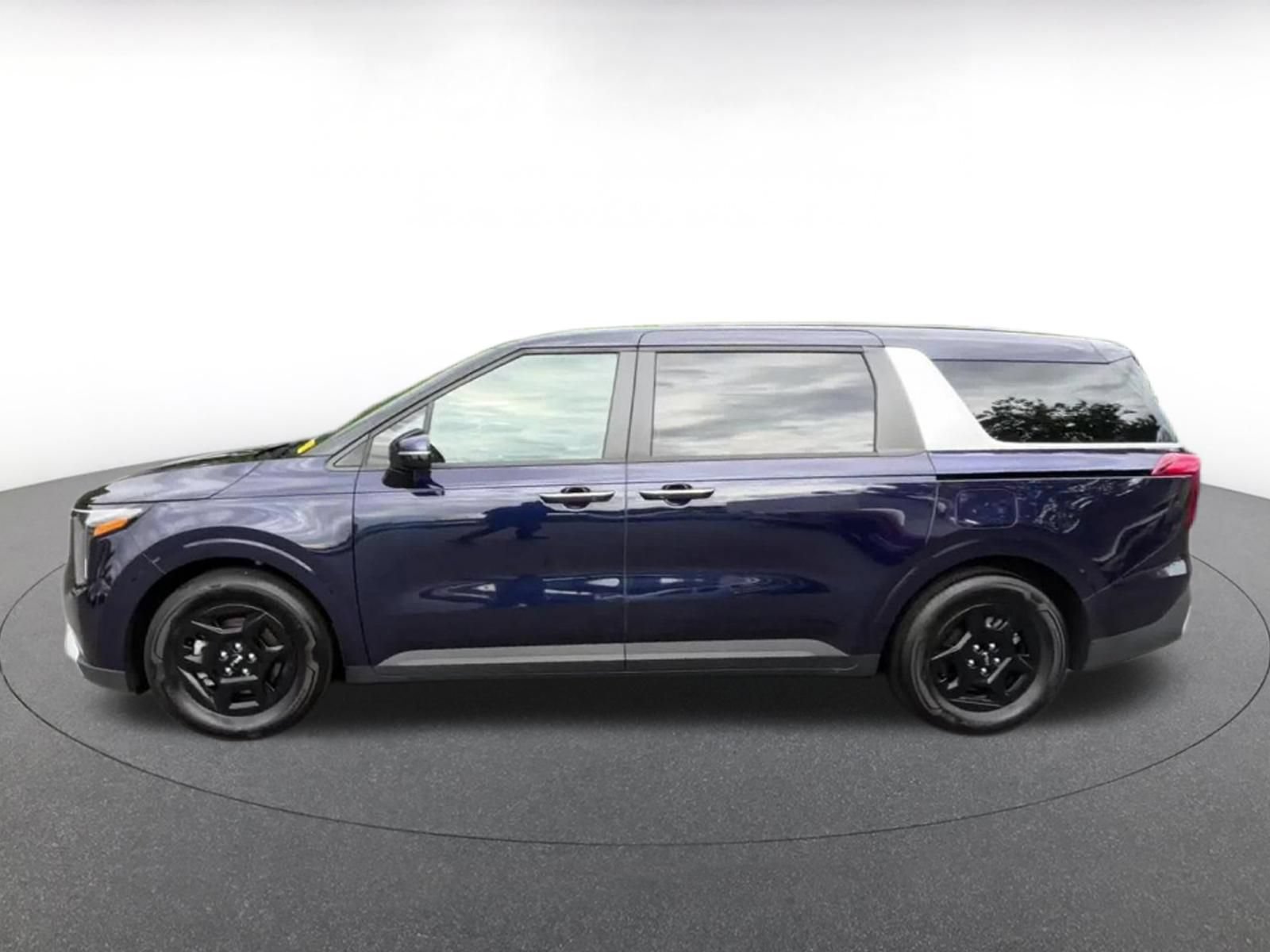 Thumbnail: 2026 Kia Carnival - 9
