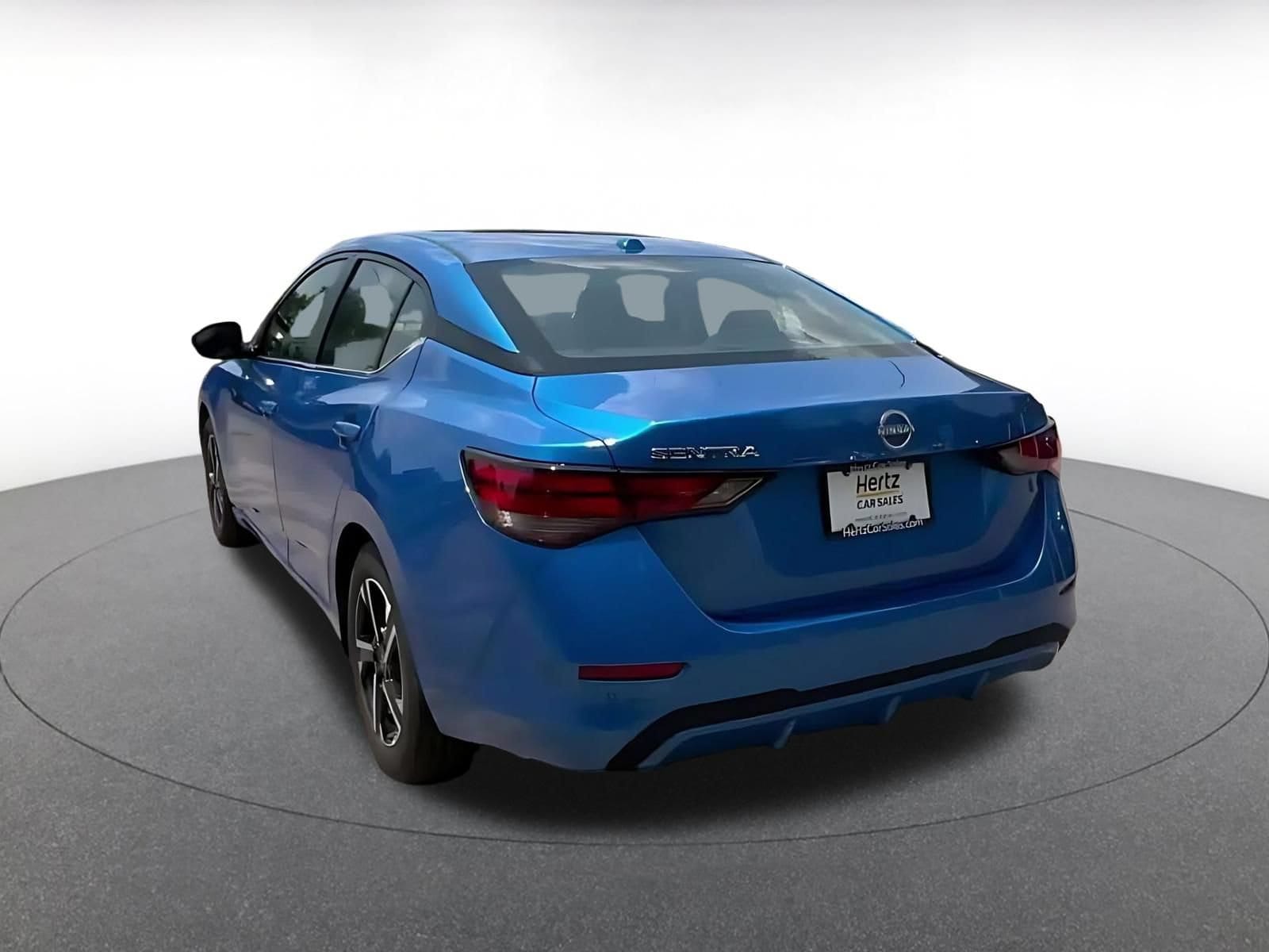 Thumbnail: 2025 Nissan Sentra - 10