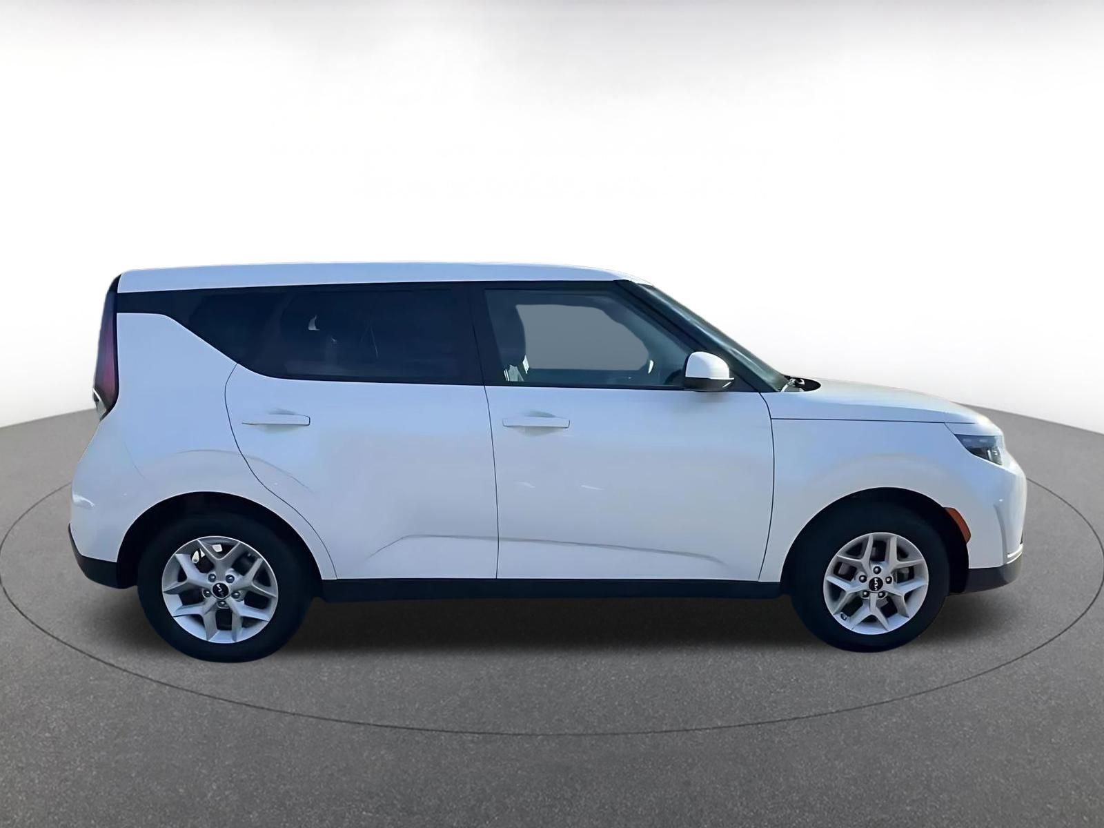 Thumbnail: 2025 Kia Soul - 16