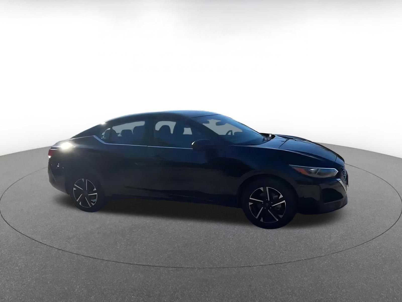 Thumbnail: 2025 Nissan Sentra - 2