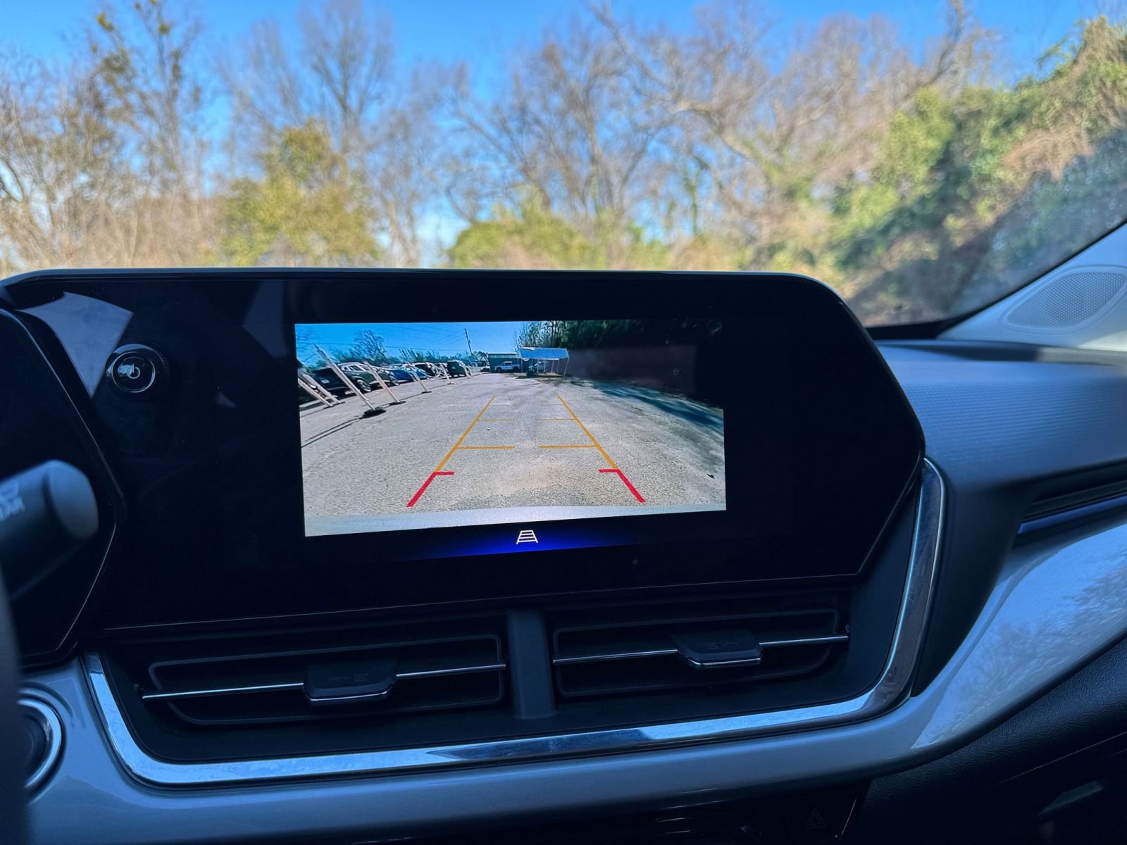 Thumbnail: 2025 Chevrolet Trax - 17