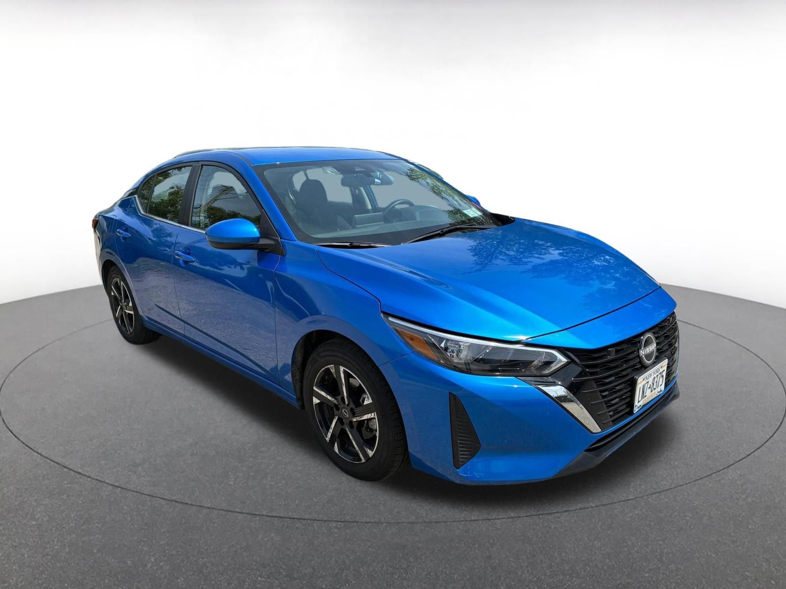 Thumbnail: 2025 Nissan Sentra - 1