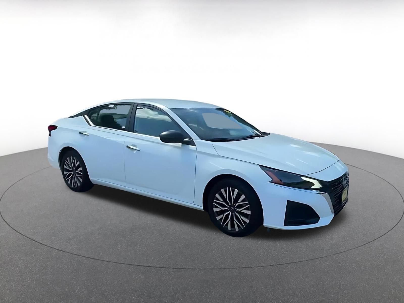Thumbnail: 2025 Nissan Altima - 2