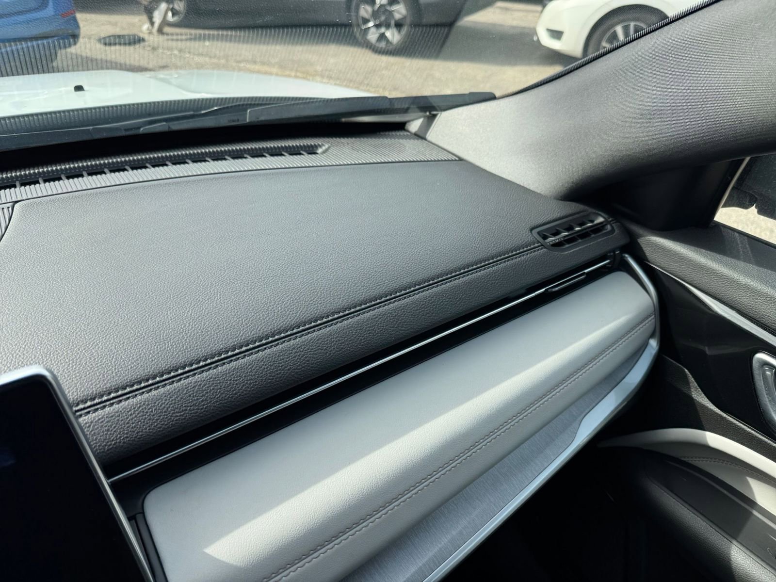 Thumbnail: 2025 Jeep Compass - 31