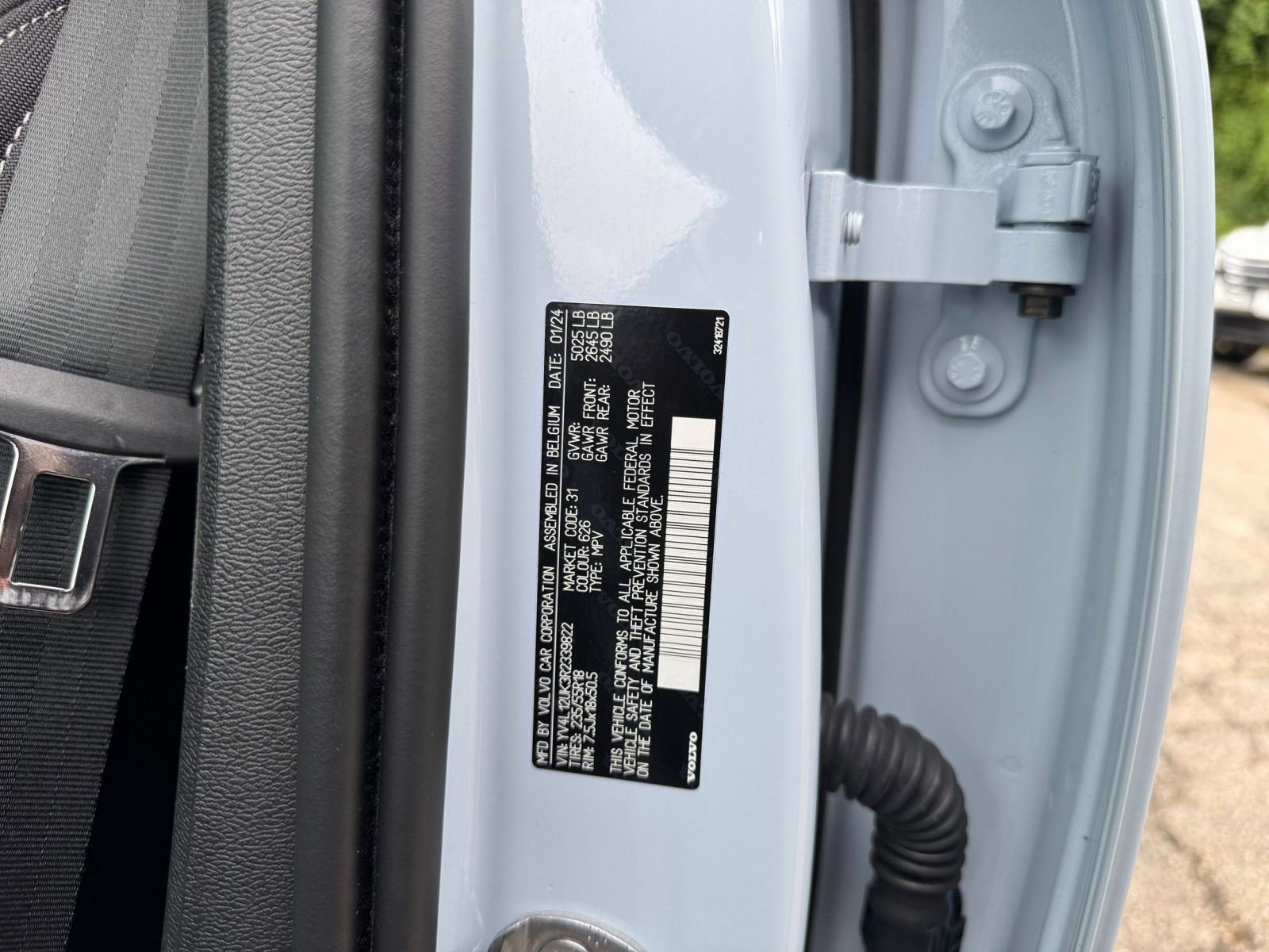 Thumbnail: 2024 Volvo XC40 - 23